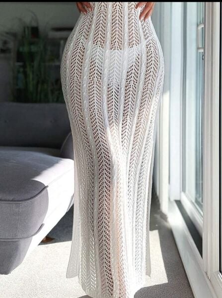 Ajurlu Sırt ve Göğüs Dekolteli Boyundan Bağlamalı Uzun Triko Pamuk Pareo Plaj Elbisesi